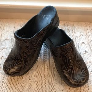 Brown leather Dansko backless clog